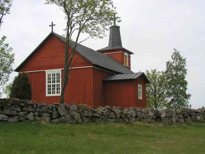 Kuva: Untamalan kirkko kaakosta Teija Tiitinen 23.5.2002