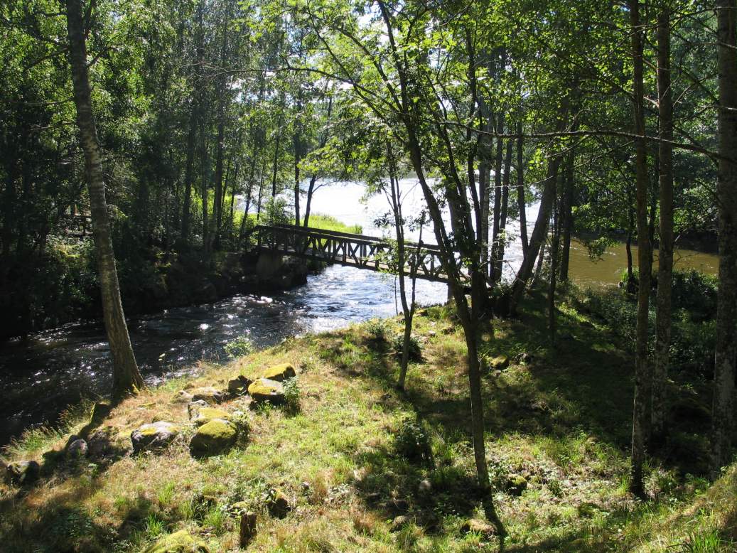 Kuva: Päälinnaan johtava silta. Kaisa Lehtonen 15.8.2005